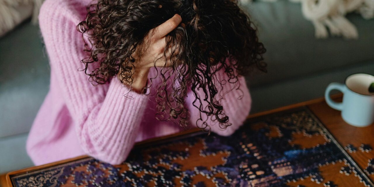 🚀 Marketing de 0 a 100: Por qué «Vender a todos» es el camino más rápido al fracaso.